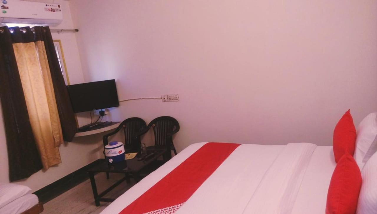 Hotel Rajkamal International 烏代浦 外观 照片