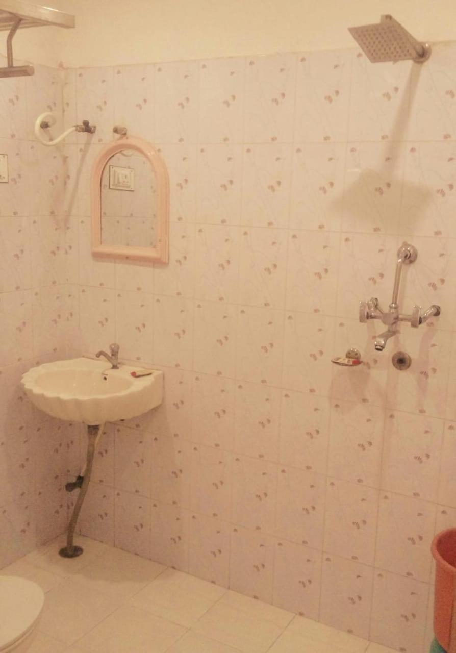 Hotel Rajkamal International 烏代浦 外观 照片