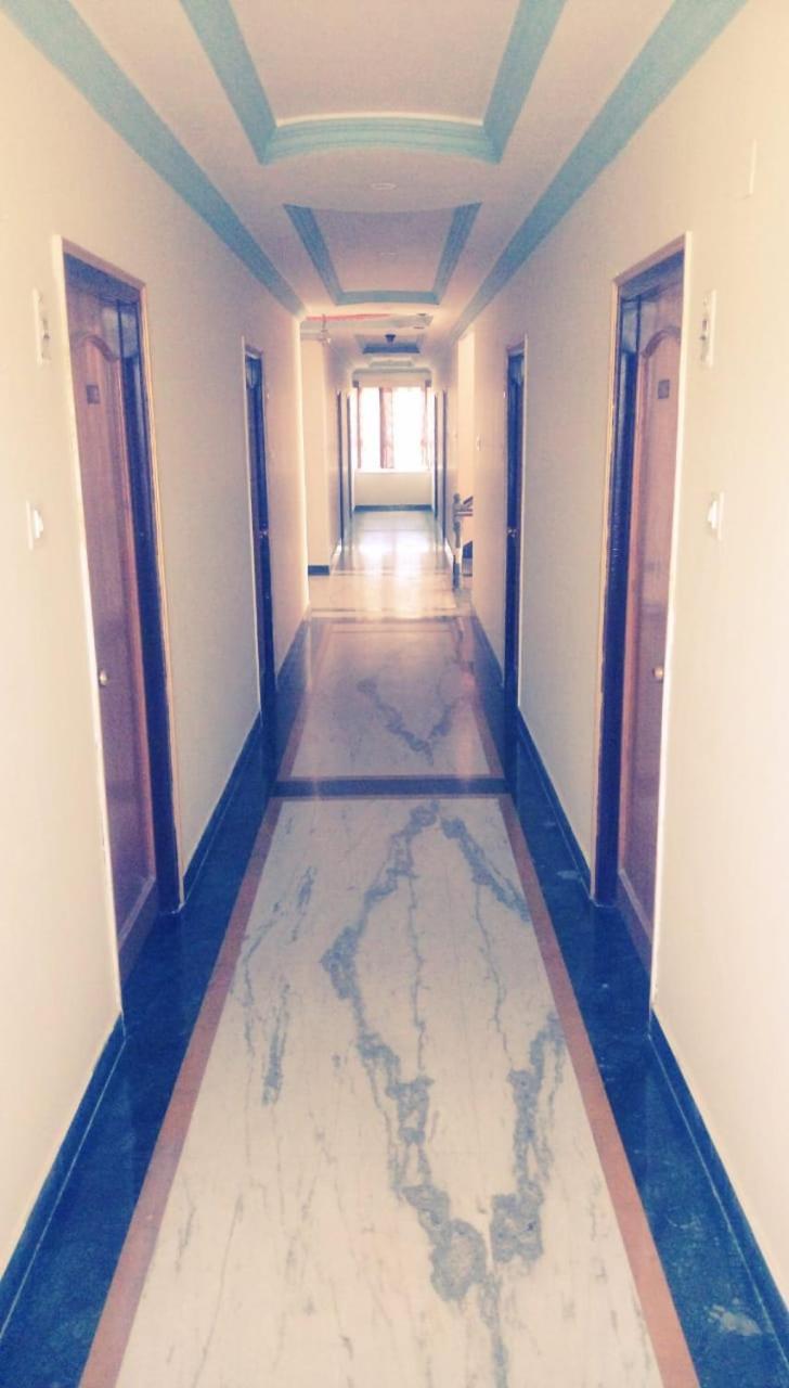 Hotel Rajkamal International 烏代浦 外观 照片