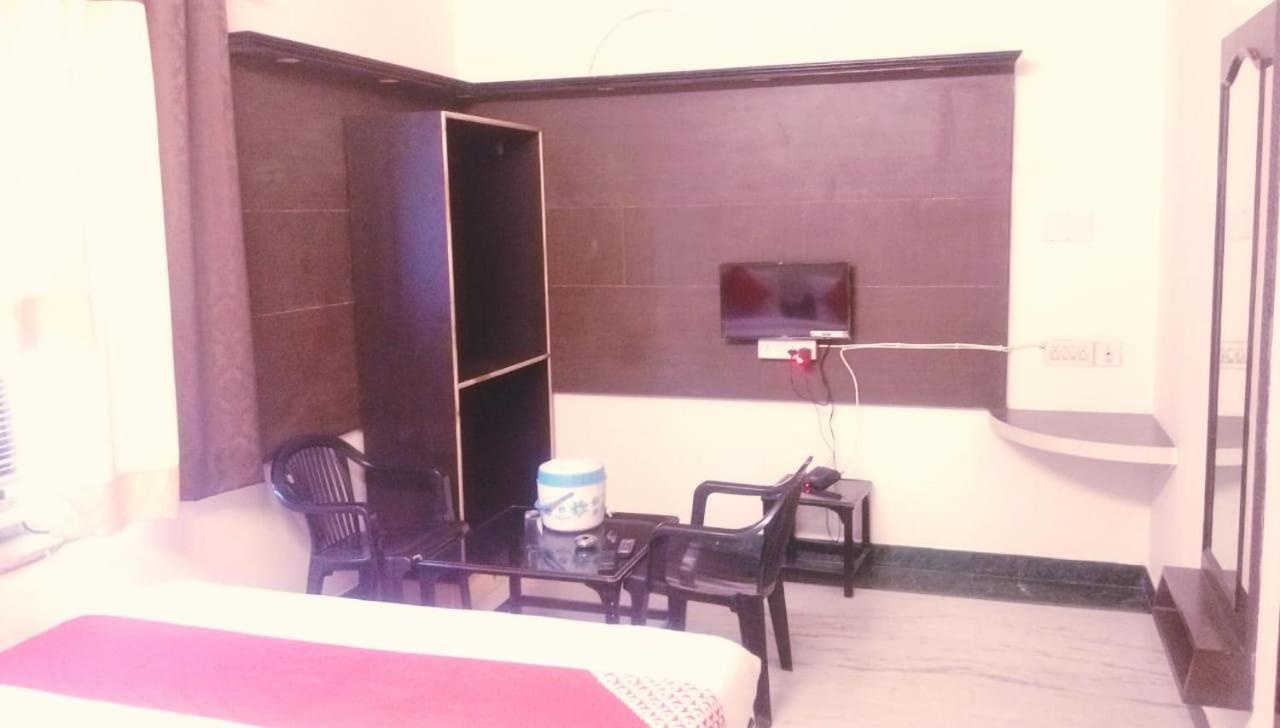 Hotel Rajkamal International 烏代浦 外观 照片