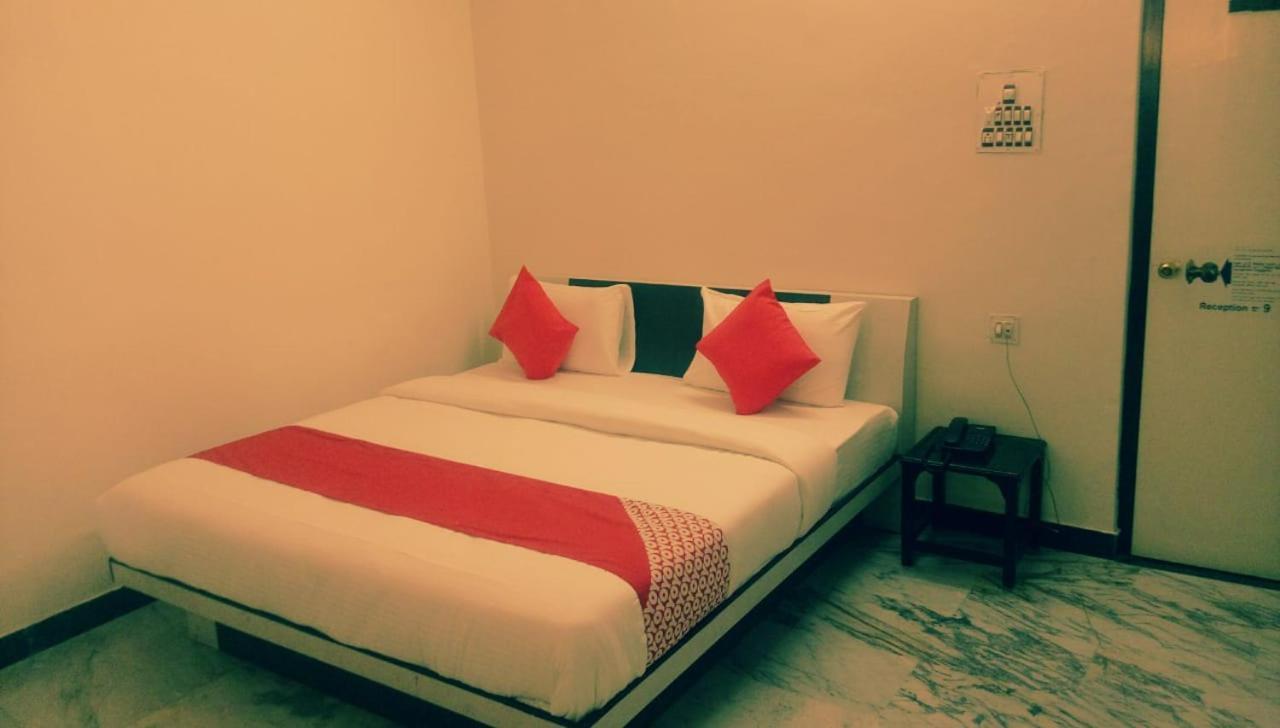 Hotel Rajkamal International 烏代浦 外观 照片